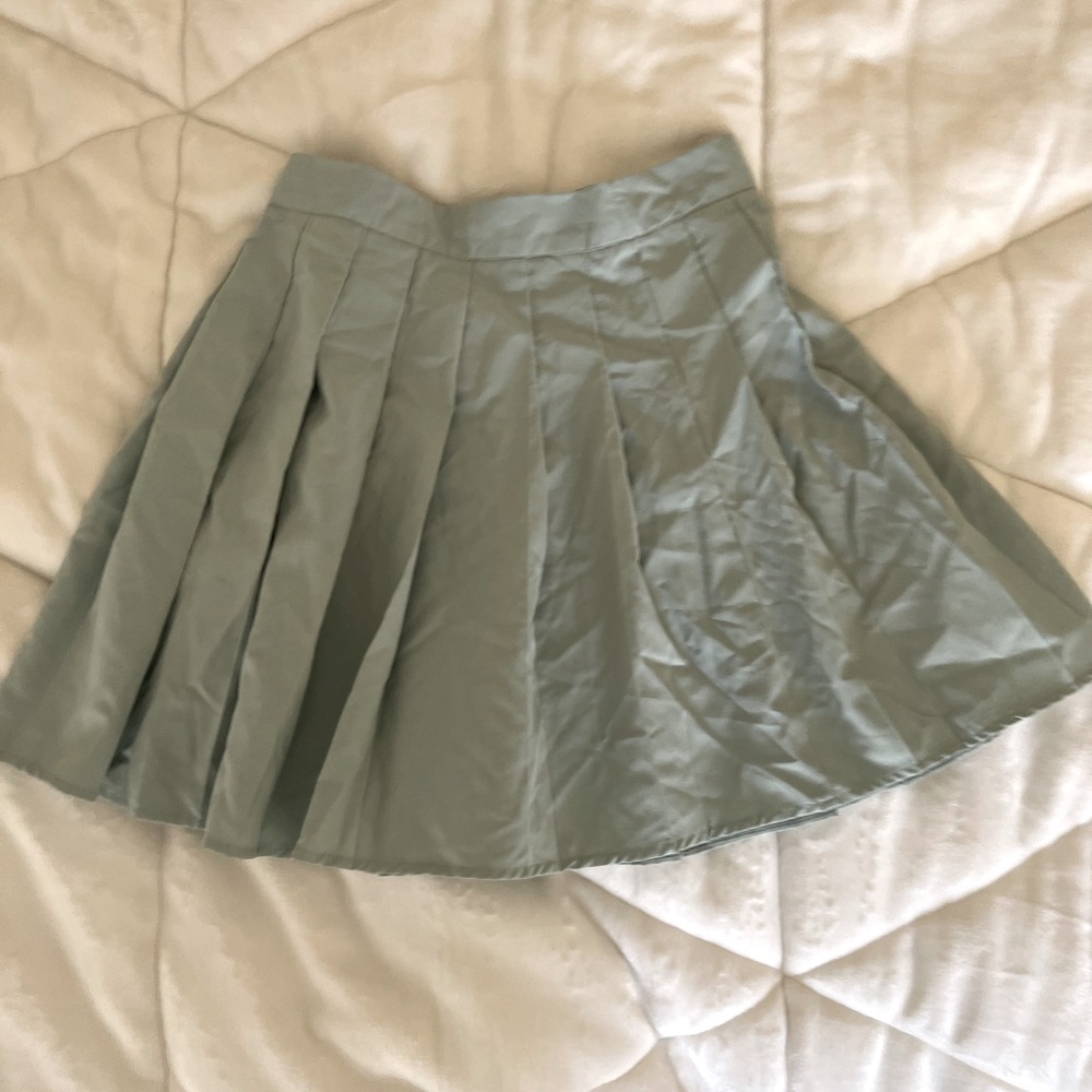 Mint green pleated skirt